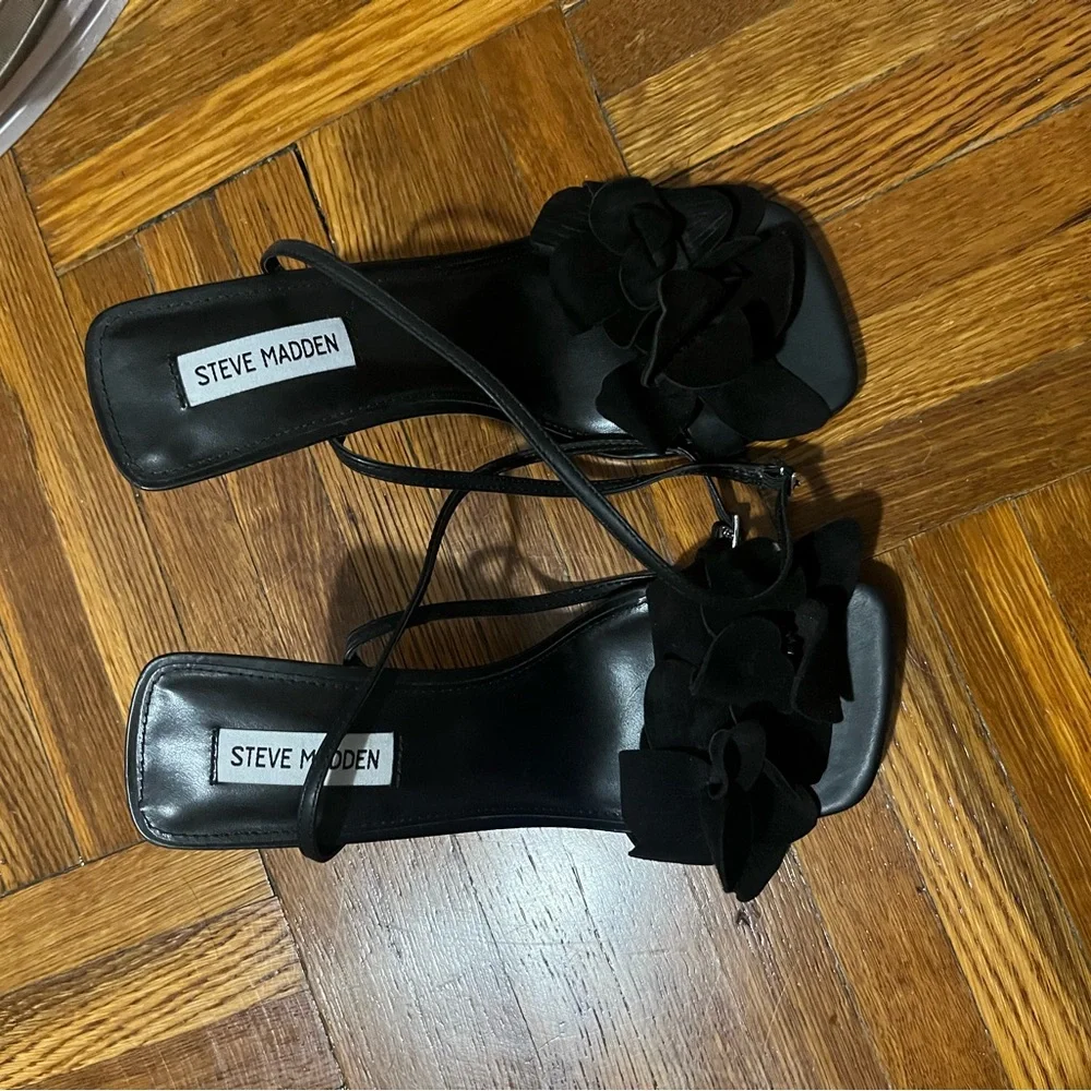 Steve Madden Amani Black Women's Heels - Picture 2 of 4